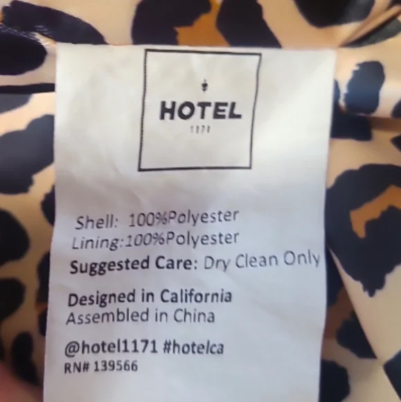 HOTEL 1171 | Red Satin Varsity Bomber Jacket | Back Graphic | Size L - Picture 9 of 10